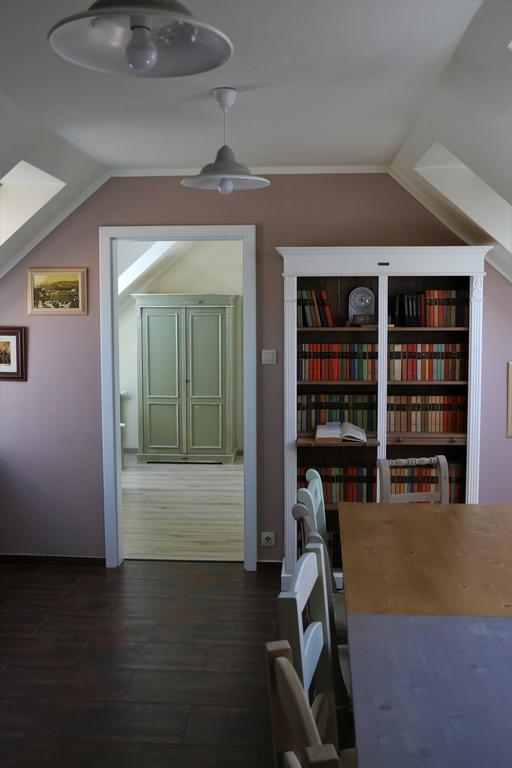 Fogado A Patkolokovacshoz Vendeghaz Szekszard Bed and Breakfast Exteriör bild